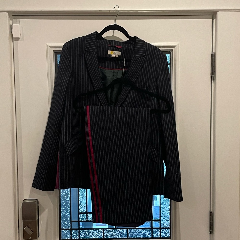 Boden Cresswell pinstripe suit - skirt and blazer - size 16 US (20 UK).